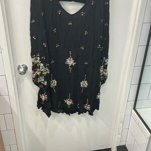 Free People Onyx Embroidered Long Sleeve Dress with Pockets and Key hole back